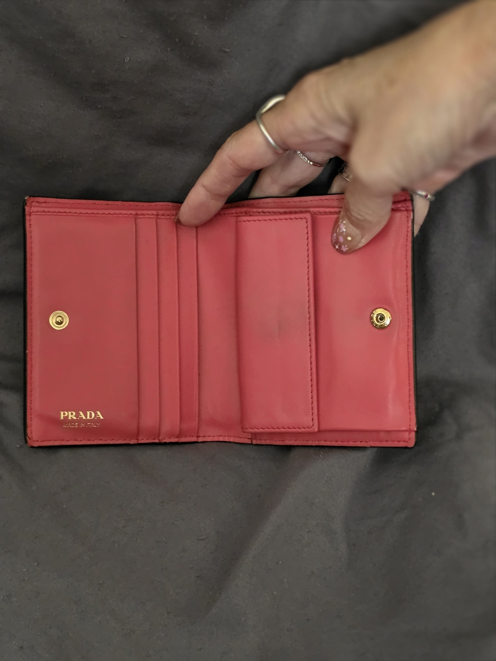AUTHENTIC Prada Black & Pink Saffiano Leather Card Wallet with Gold-tone Logo - Picture 5 of 15